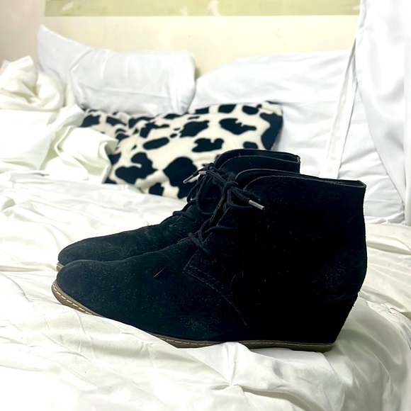 Black heel ankle boots - Picture 1 of 2